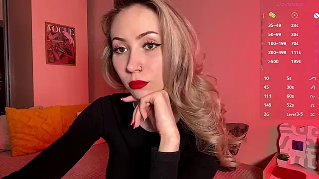 sun under skyy online show from March 31, 3:30 am