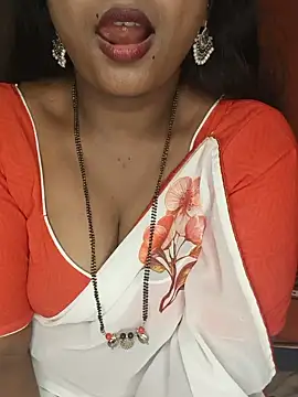Snapshot of Rachu_love chatting on August 1, 5:23 pm Rachu love online show from August 1, 5:23 pm