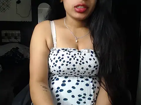 Slay ishika online show from December 19, 11:28 am