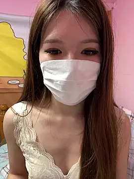 Momochen8839 online show from April 5, 12:57 pm