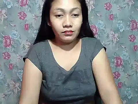 Snapshot of Lusty_babe chatting on February 28, 1:23 pm Lusty babe online show from February 28, 1:23 pm