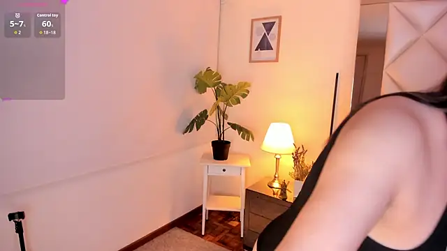 LizzCarter  online show from July 14, 11:16 am