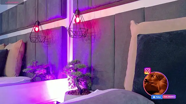 luna blannco online show from July 18, 3:16 pm