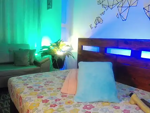 Catalinajoyful online show from February 5, 9:52 pm