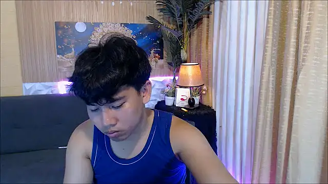 Snapshot of dylan_hardfucker chatting on January 12, 7:24 am dylan hardfucker online show from January 12, 7:24 am