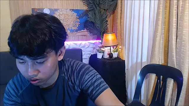 Snapshot of dylan_hardfucker chatting on January 14, 6:52 am dylan hardfucker online show from January 14, 6:52 am