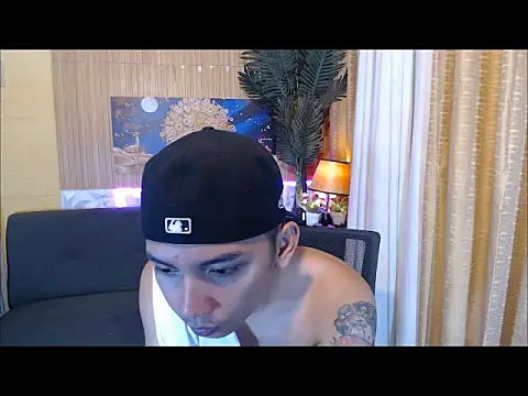 Snapshot of dylan_hardfucker chatting on February 7, 1:53 am dylan hardfucker online show from February 7, 1:53 am