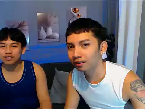 Snapshot of dylan_hardfucker chatting on February 26, 2:05 pm dylan hardfucker online show from February 26, 2:05 pm