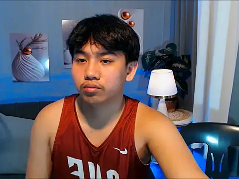 Snapshot of dylan_hardfucker chatting on February 27, 1:33 pm dylan hardfucker online show from February 27, 1:33 pm