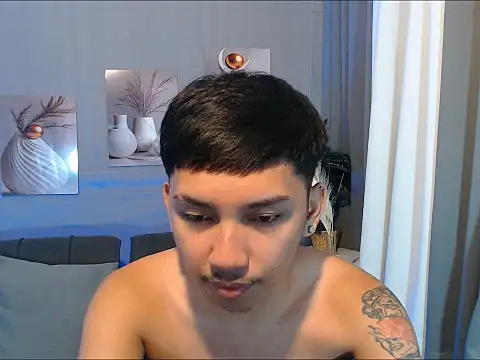 Snapshot of dylan_hardfucker chatting on March 19, 2:43 pm dylan hardfucker online show from March 19, 2:43 pm
