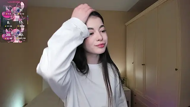 Snapshot of LisaColee chatting on February 22, 8:18 pm LisaColee online show from February 22, 8:18 pm