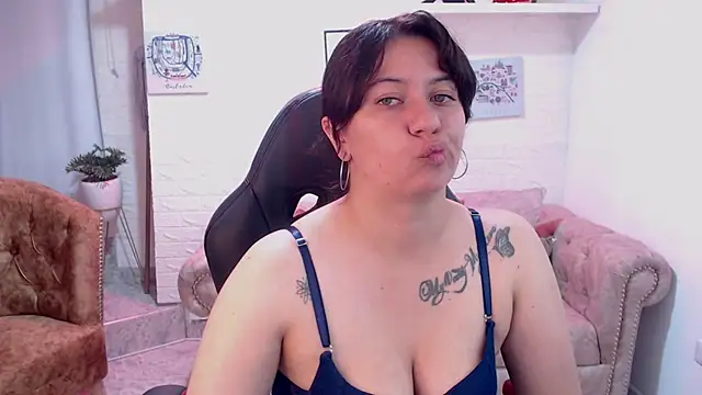 amanda rousee online show from March 5, 3:13 am