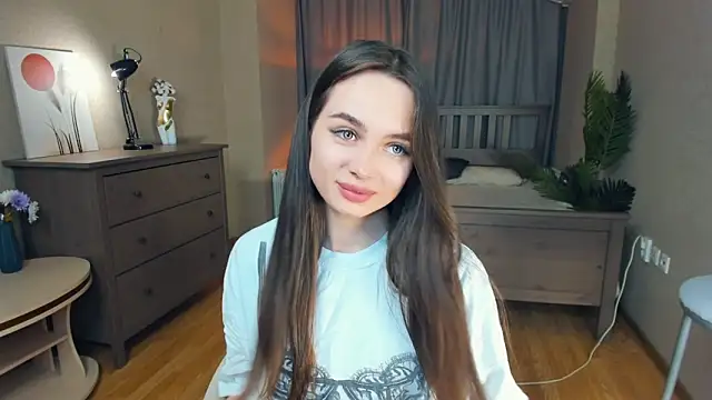 YvonneRobes online show from January 5, 7:28 pm