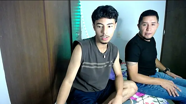 Snapshot of top_jax1 chatting on January 10, 4:14 am top jax1 online show from January 10, 4:14 am