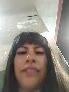 charlotteclover online show from April 22, 4:37 am