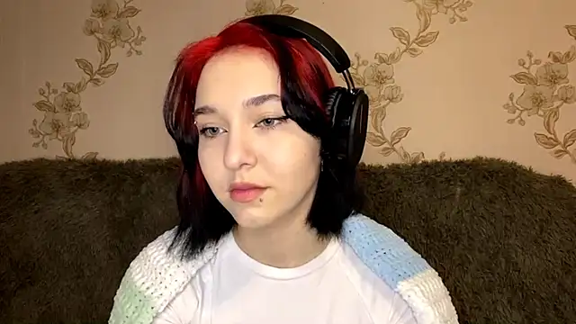 Snapshot of EmilyVeiro chatting on January 7, 5:15 pm EmilyVeiro online show from January 7, 5:15 pm