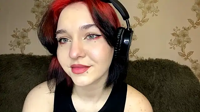 Snapshot of EmilyVeiro chatting on January 10, 5:04 pm EmilyVeiro online show from January 10, 5:04 pm