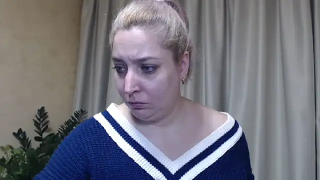 sweetpussy13 online show from January 29, 7:36 am