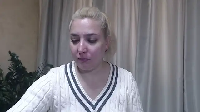 sweetpussy13 online show from October 26, 6:52 am