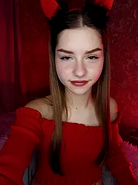 BitterPeach online show from February 6, 3:04 pm