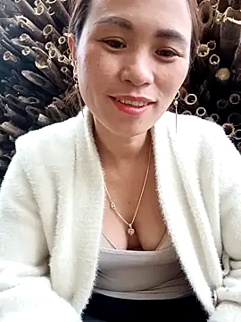 ngaytho004 online show from February 4, 8:09 am