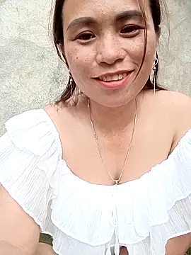 ngaytho004 online show from May 4, 10:44 am