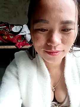ngaytho004 online show from May 9, 12:05 am