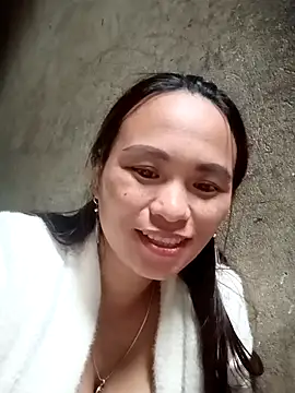 ngaytho004 online show from May 10, 12:49 am