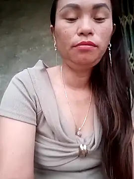 ngaytho004 online show from May 14, 10:27 pm