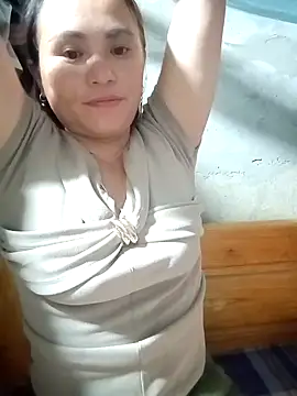 ngaytho004 online show from May 22, 3:28 pm
