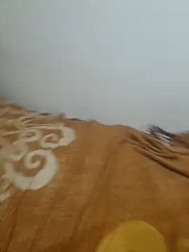 katiyvy online show from April 8, 11:59 pm