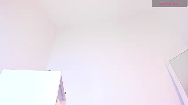 Snapshot of Silvanna-Casstro chatting on May 21, 11:28 am Silvanna-Casstro online show from May 21, 11:28 am