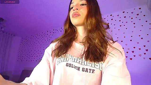 alina lee online show from February 25, 2:10 am