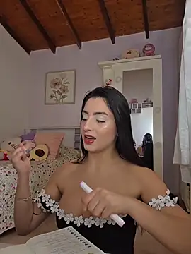 Esmeralda Rossi online show from February 10, 5:50 pm