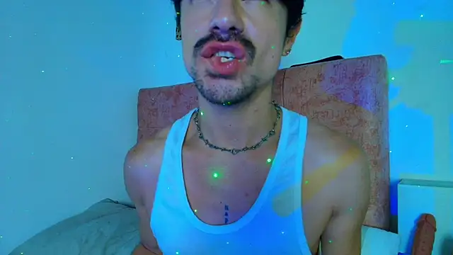 Ethan Briggs online show from January 9, 3:20 am