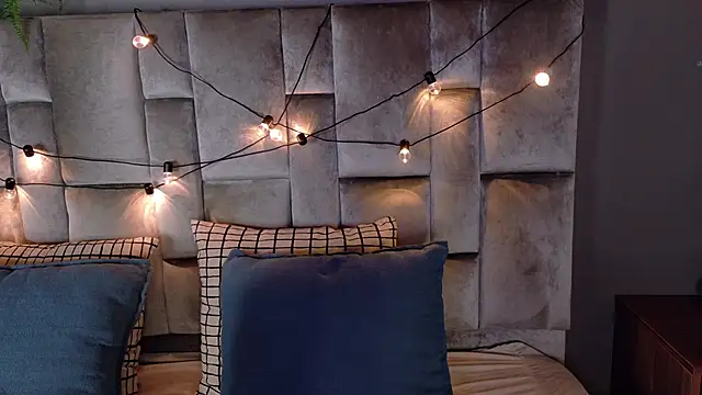 Miia Anderson online show from March 25, 11:49 am