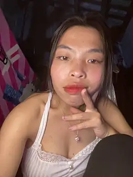 lux-su online show from March 2, 11:28 am