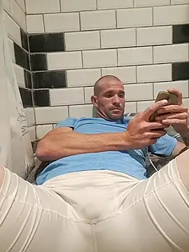 Snapshot of Good1Good4 chatting on March 17, 12:04 am Good1Good4 online show from March 17, 12:04 am