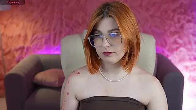 GingerPinky online show from June 20, 1:25 pm