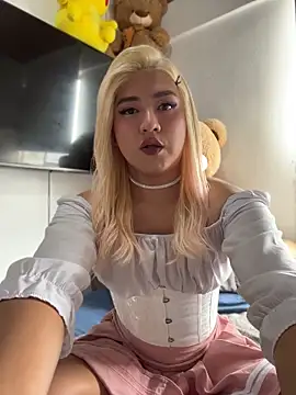 Snapshot of TaylorSweetI chatting on May 25, 2:34 pm TaylorSweetI online show from May 25, 2:34 pm