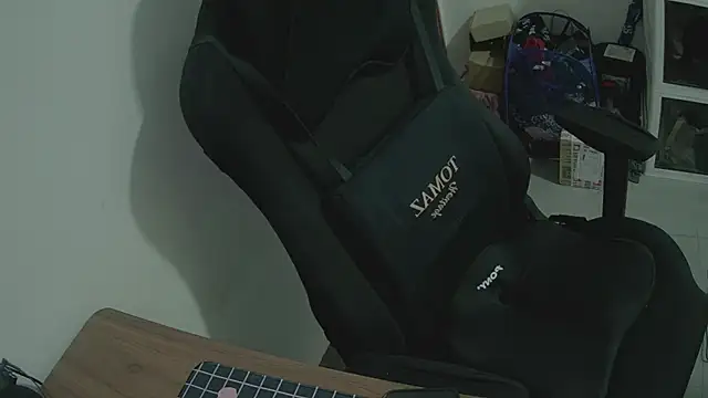 Snapshot of mommywho69 chatting on January 9, 8:06 am mommywho69 online show from January 9, 8:06 am