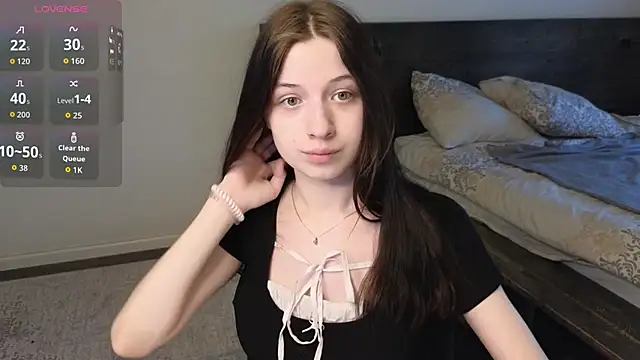 AlicePowells online show from March 31, 11:10 am