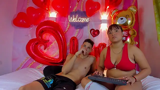 Jessy and Joy online show from February 12, 7:20 pm