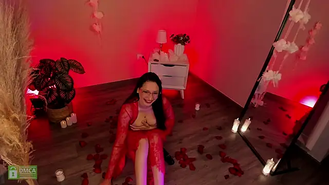 evangelineroos online show from April 13, 2:33 pm