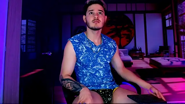 RayanLynxx online show from January 5, 7:28 pm