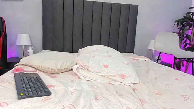 sven basquia online show from April 18, 8:07 am