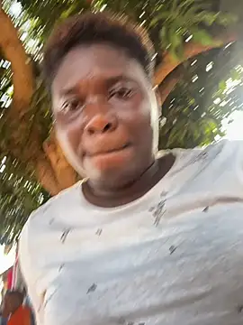 Snapshot of melaninpoppop chatting on December 20, 3:19 pm melaninpoppop online show from December 20, 3:19 pm