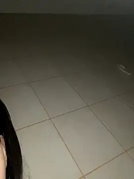 Snapshot of LoverNIXI chatting on December 15, 5:39 pm LoverNIXI online show from December 15, 5:39 pm