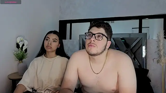 Snapshot of Chel_seth chatting on December 18, 5:13 am Chel seth online show from December 18, 5:13 am