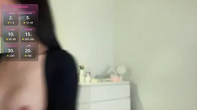 Snapshot of callMeMartina_Lyn chatting on July 10, 8:29 am callMeMartina Lyn online show from July 10, 8:29 am